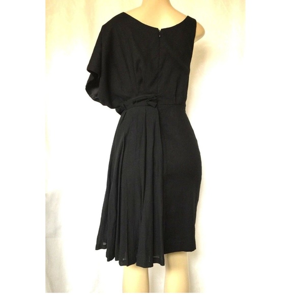 Cher Michel Klein Black Dress Asymmetric Sleeveles - Picture 2 of 8